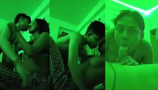 Indian Horny College Girl Ne Bathroom Sex MMS