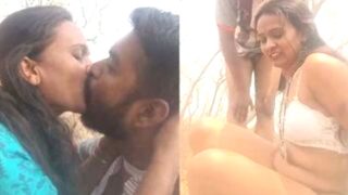 Indian Bhabhi Kavita Steamy Hot Outdoor Sex MMS
